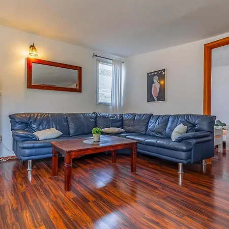 33 Дом отдыха *